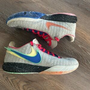 Men’s size 11 LeBron 20 Nike